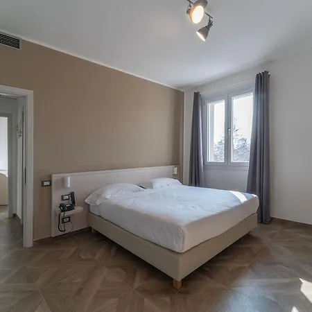 Otel Donatello Modena