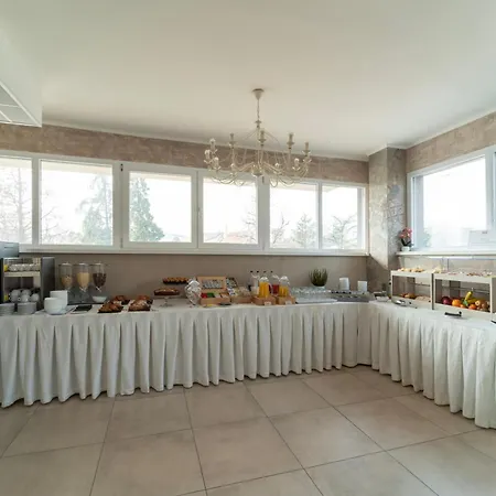 Hotel Donatello Modène