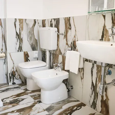 Donatello Отель Модена