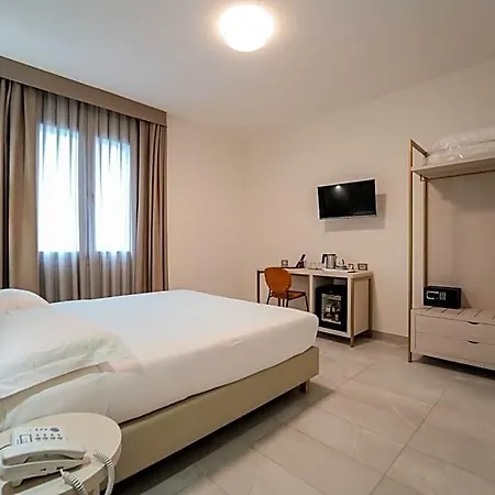 Donatello Hotel 3*