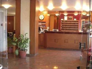 多纳泰罗酒店 酒店 3*